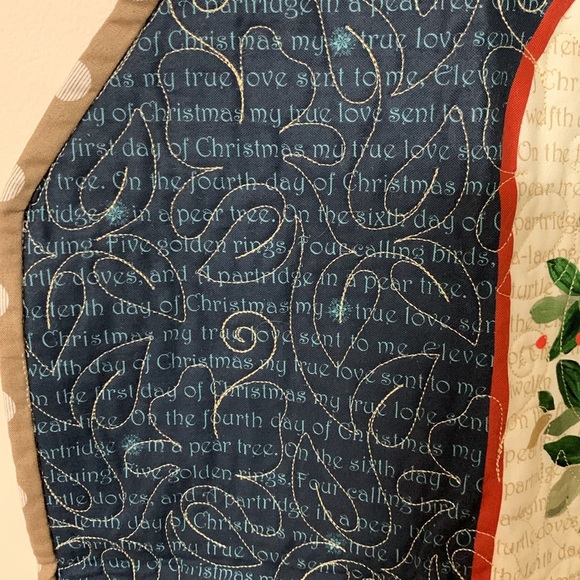 Apron partridge in a pear tree on front, brown white polkadots on back - Picture 5 of 6